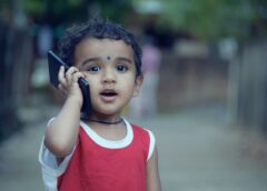 A quel âge offrir un premier téléphone à son enfant ?